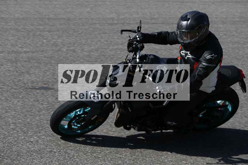 /01 02.04.2026 MAZ ADR/Gruppe gelb Gruppe gruen/86